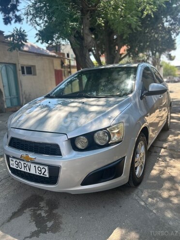 Chevrolet Aveo-5
