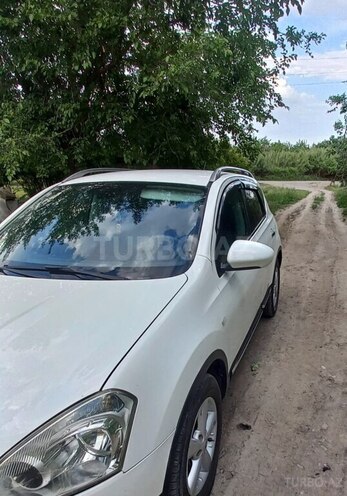 Nissan Qashqai-2