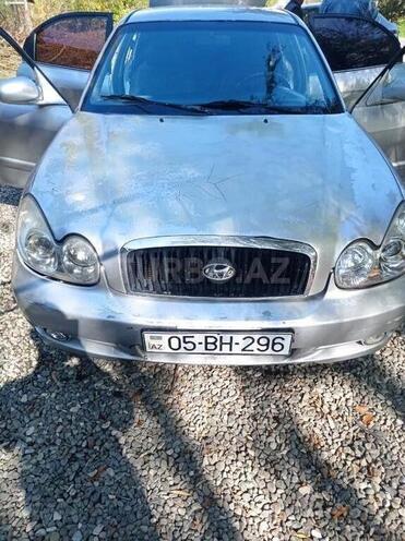 Hyundai Sonata-1