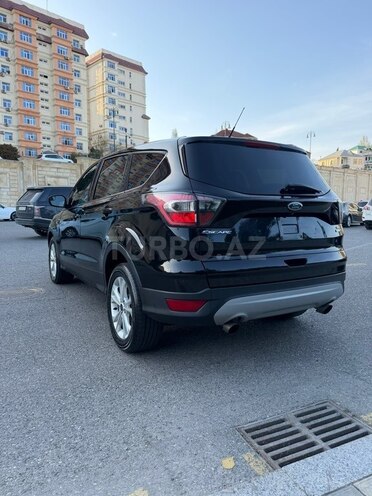 Ford Escape-13
