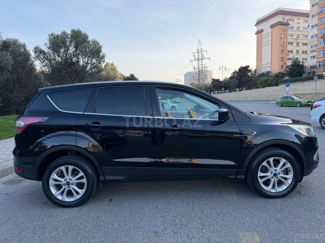 Ford Escape-8
