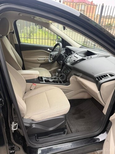 Ford Escape-14