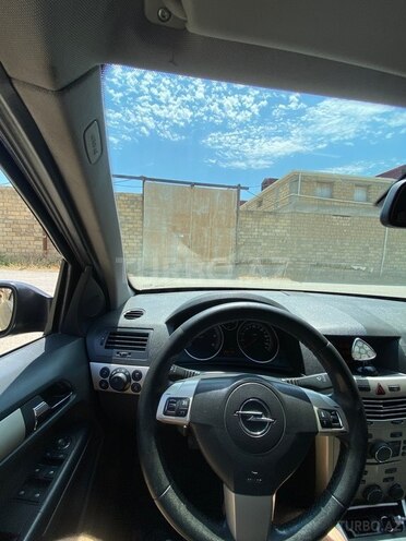 Opel Astra-7