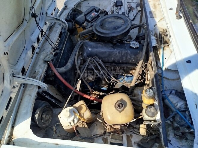 LADA (VAZ) 2106-4