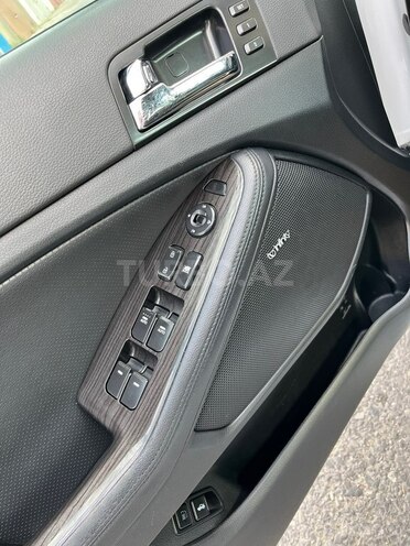 Kia Optima-11