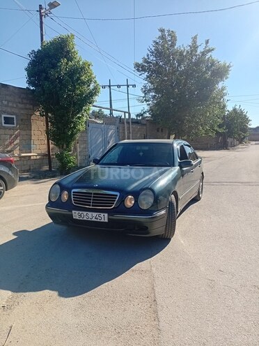 Mercedes E 320-8