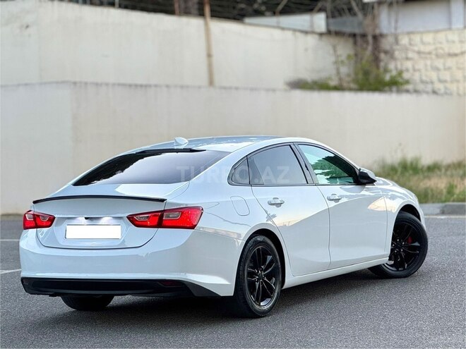 Chevrolet Malibu-5
