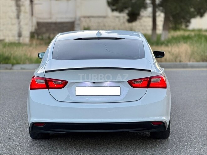 Chevrolet Malibu-8