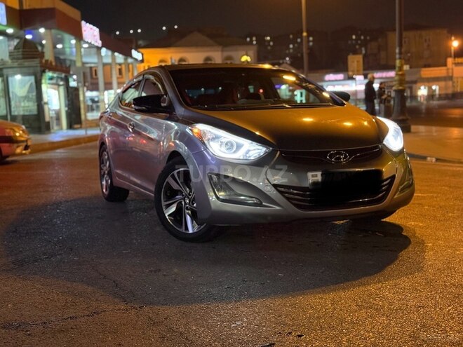 Hyundai Elantra-2