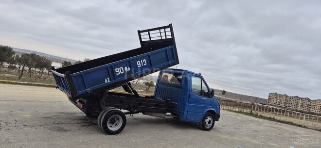 Ford Transit-3