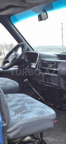 Ford Transit-11