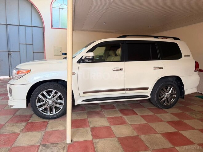 Toyota Land Cruiser-7