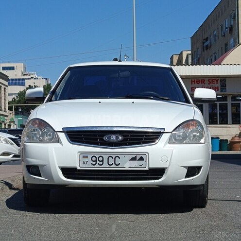 LADA (VAZ) Priora-1