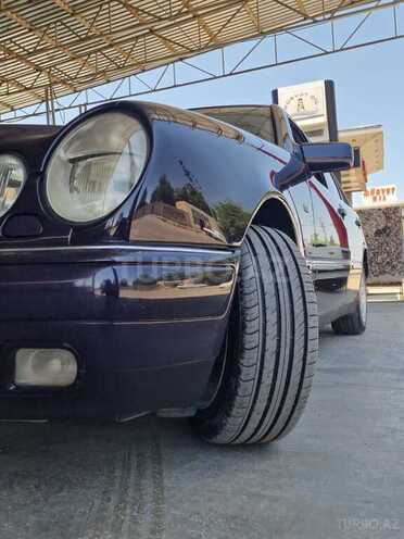 Mercedes E 240-12