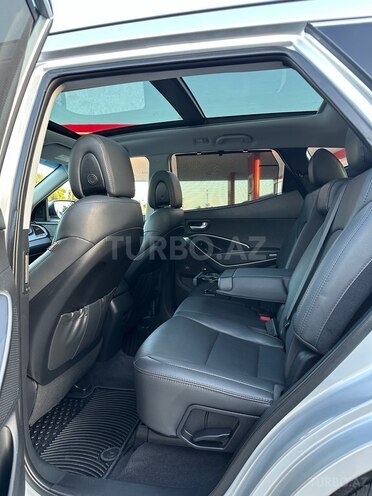 Hyundai Santa Fe-19