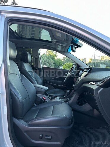 Hyundai Santa Fe-17