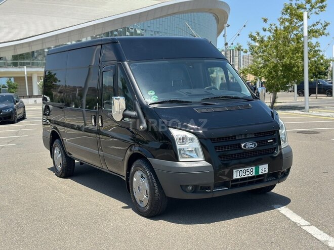 Ford Transit-2