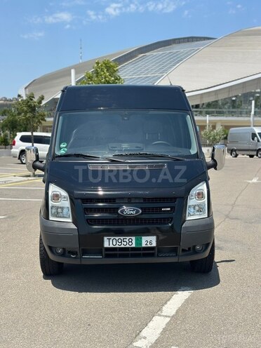 Ford Transit-3