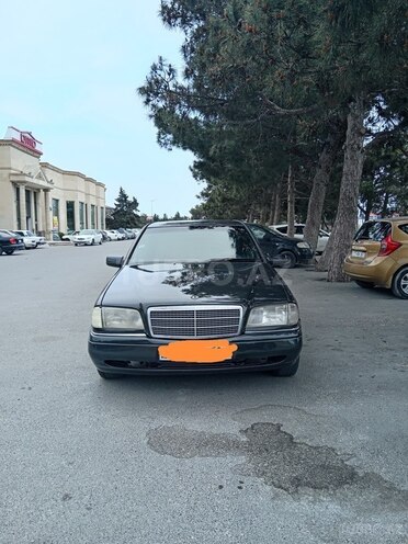 Mercedes C 220-1