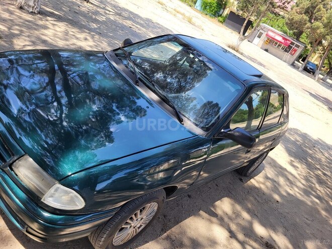 Opel Astra-13