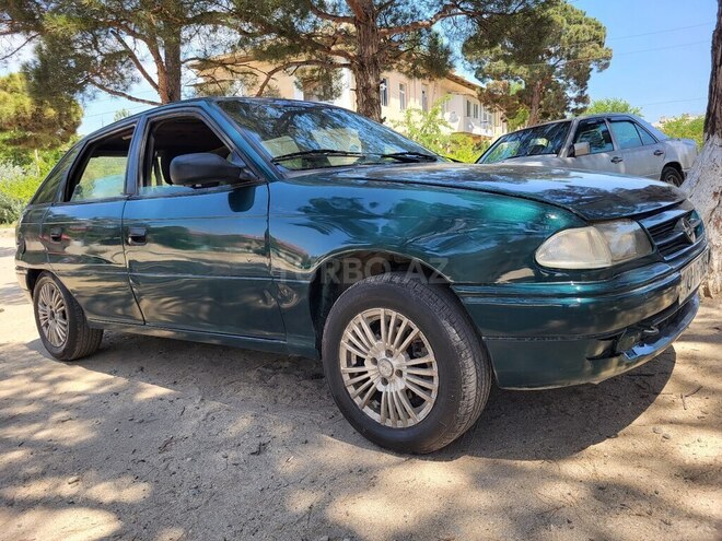 Opel Astra-16