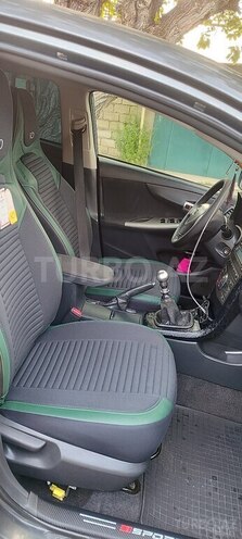 Toyota Corolla-8