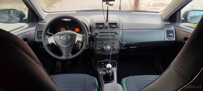 Toyota Corolla-10