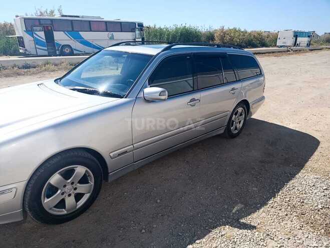 Mercedes E 240-6