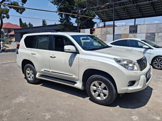 Toyota Land Cruiser-5