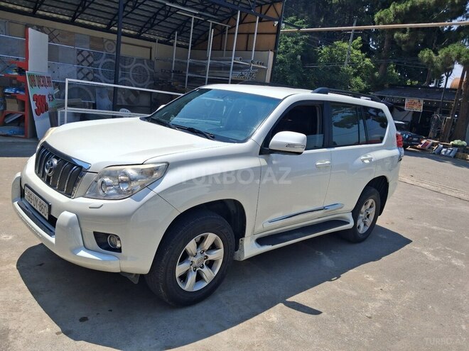Toyota Land Cruiser-10