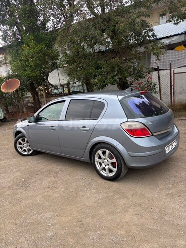 Opel Astra-2