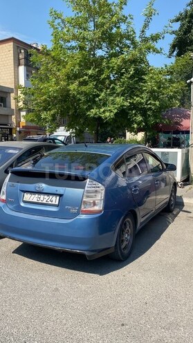 Toyota Prius-3