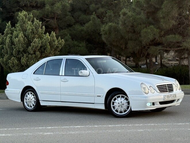 Mercedes E 240-2