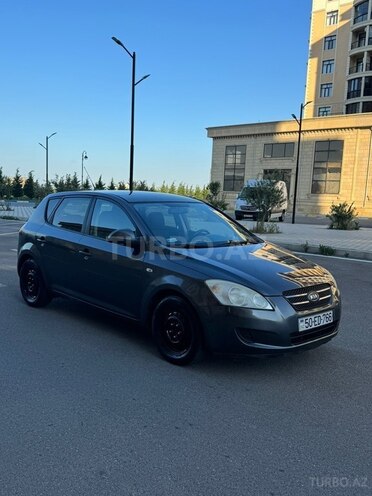 Kia Ceed-7