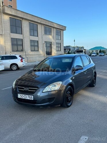 Kia Ceed-8