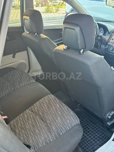 Kia Ceed-10
