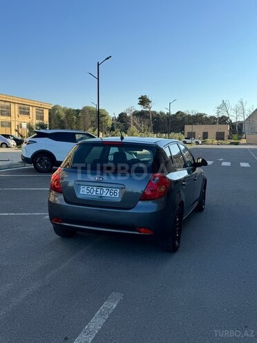 Kia Ceed-9