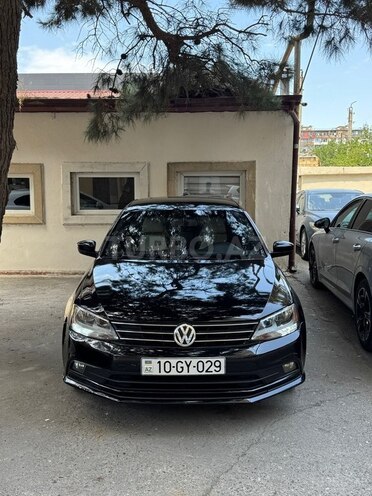 Volkswagen Jetta-1