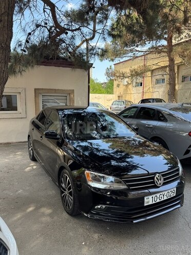 Volkswagen Jetta-2