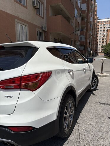 Hyundai Santa Fe-12