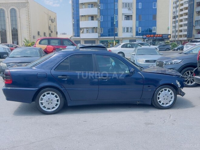 Mercedes C 180-11