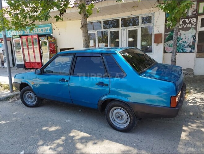LADA (VAZ) 21099-2
