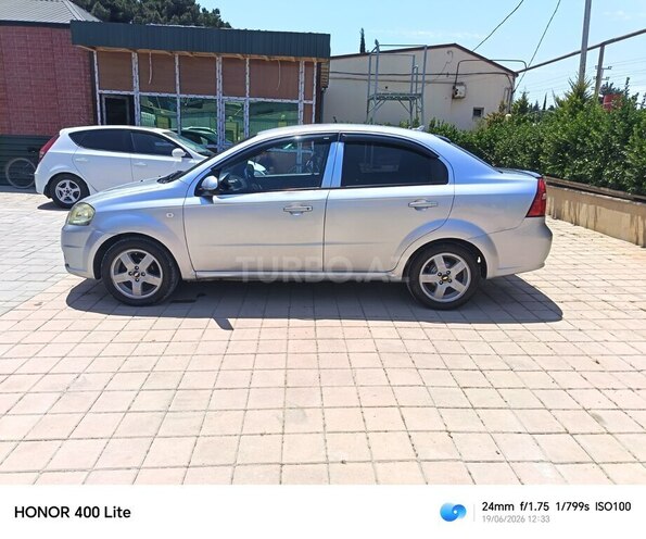 Chevrolet Aveo-7