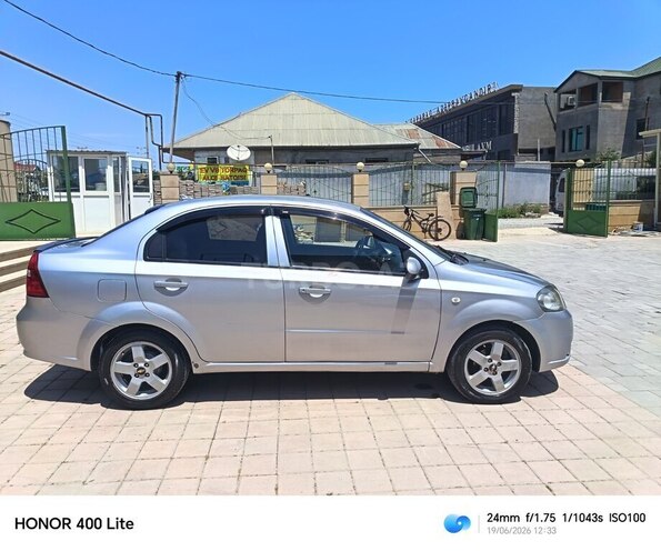 Chevrolet Aveo-4