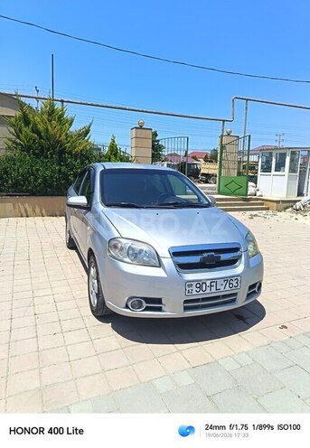 Chevrolet Aveo-1