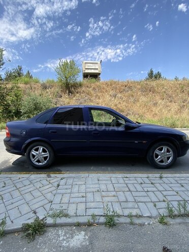 Opel Vectra-3