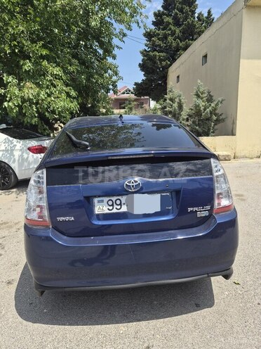 Toyota Prius-2