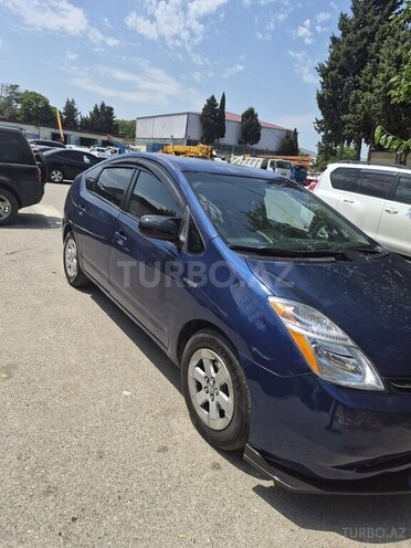 Toyota Prius-3