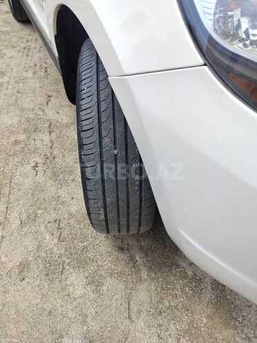 Hyundai Santa Fe-11