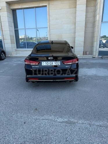 Kia Optima-5